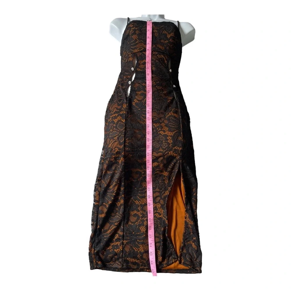 Fashion nova women’s midi lace dress - Picture 5 of 6